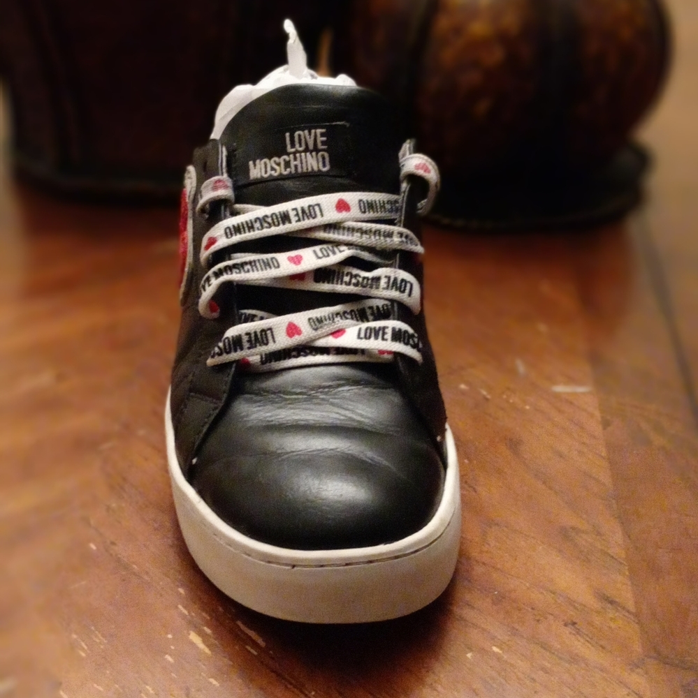 Moschino tennis shoes